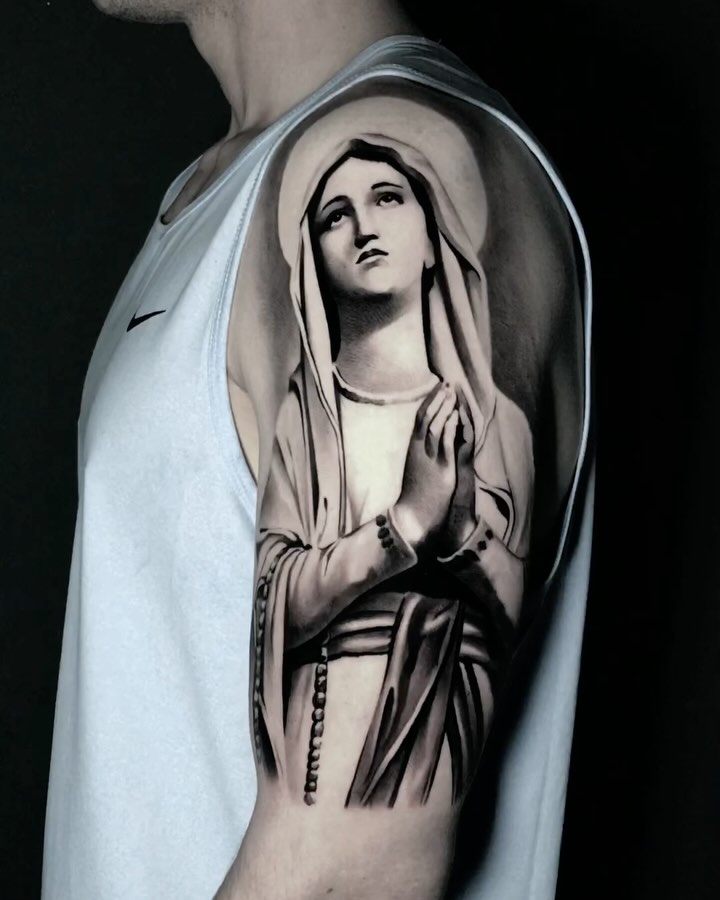 REALISMO & BLACK & GREY en Laredo Cantabria
